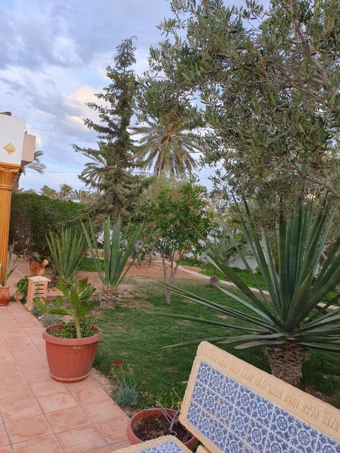 Villa Mille & Nuit Al Maqarisah