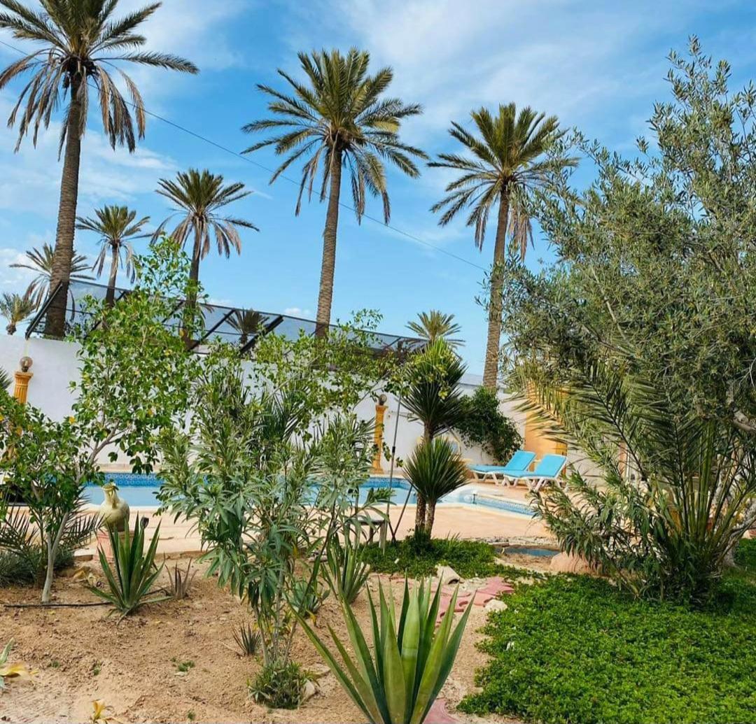 Mille & Nuit Villa Al Maqarisah